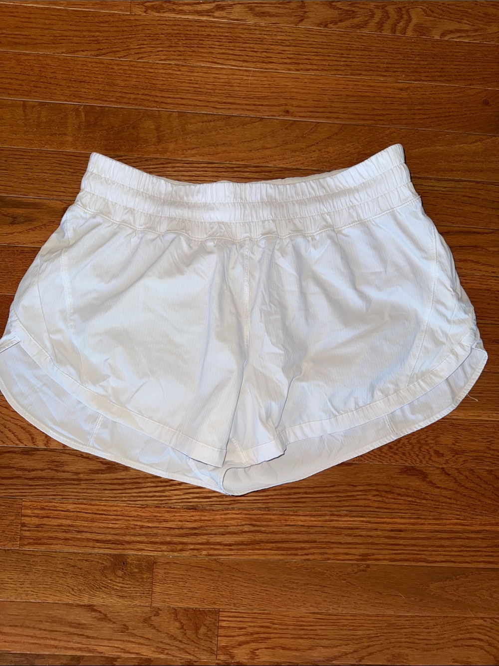 Lululemon Track That High-rise lined 3 inch shorts